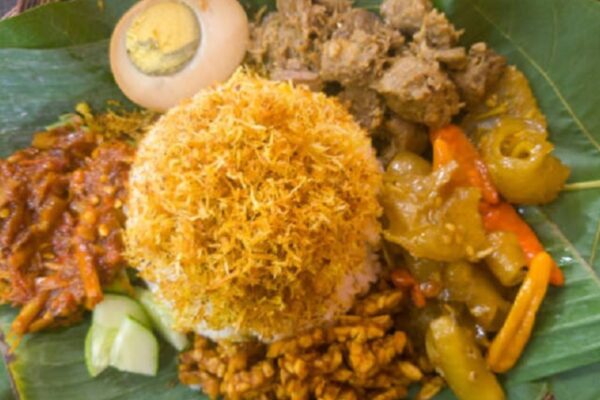 Sego Godong Kuliner Khas Pacitan