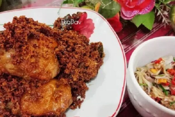 Ayam Kecombrang Hidangan Khas Pasundan